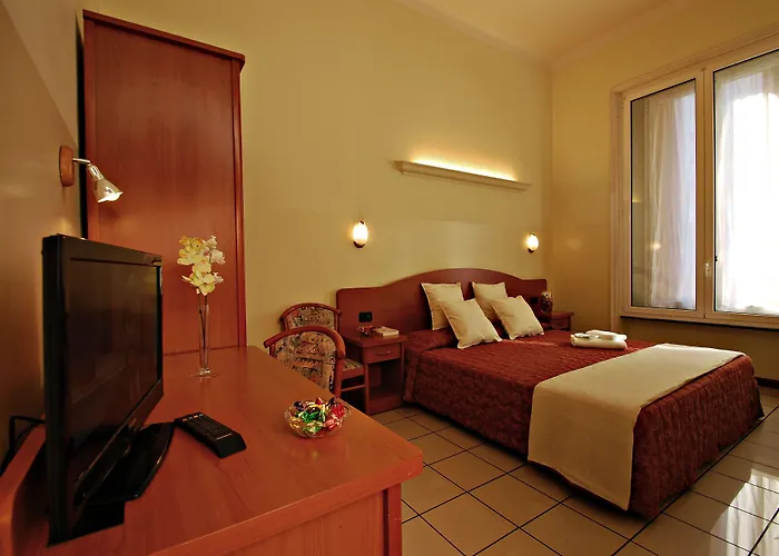 Soana City Rooms Génova