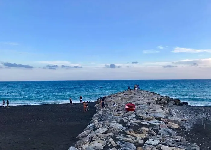 Hotel Tirreno Cavi di Lavagna
