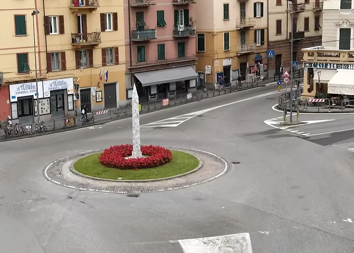 La Spezia hotels near La Spezia Harbour