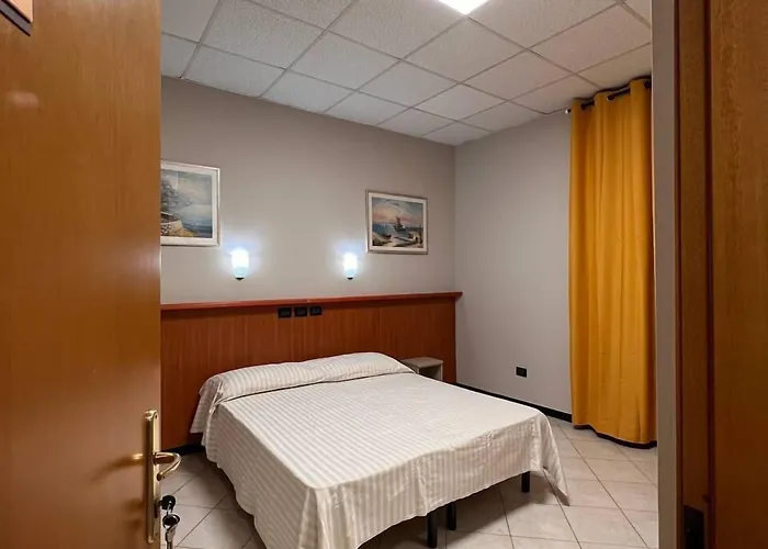 Shelter Affittacamere Genoa