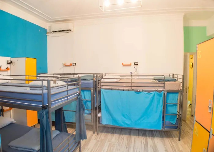 Victoria House Hostel Génova que aceita animais de estimação
