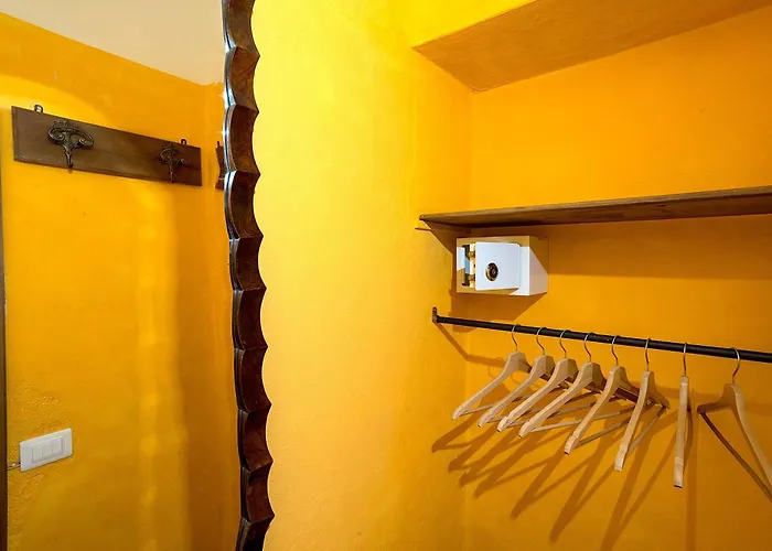 Macaia Village Life Room With Ac #1 Vernazza