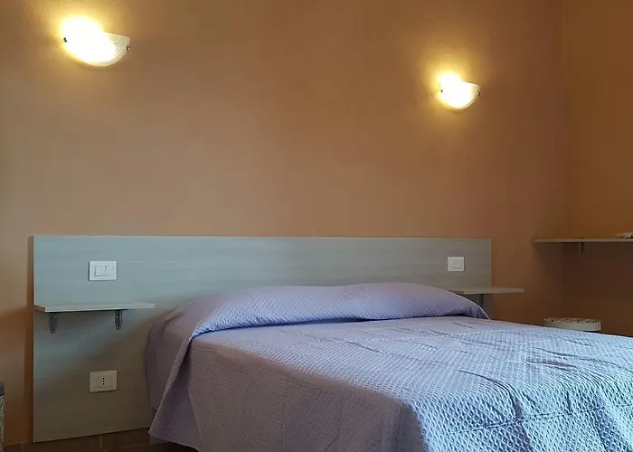Perla Nera Guesthouse Imperia