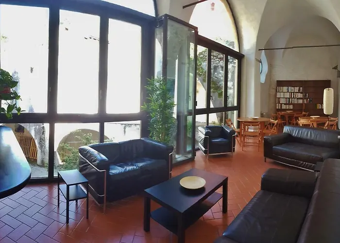 Pet friendly Ospitalia Del Mare Hostel Levanto