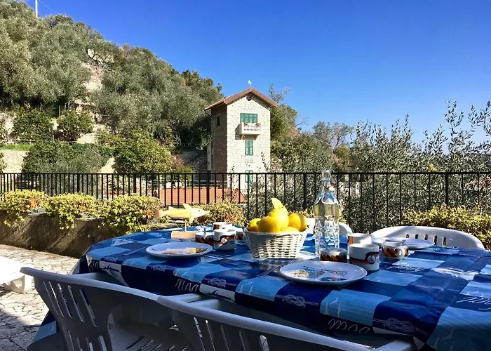 Pet friendly Portovenere Apartment G.H.