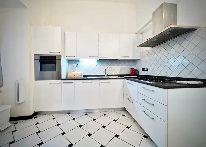 Boetiek Dimora Di Famagosta Centro - Genovabnb It Appartement