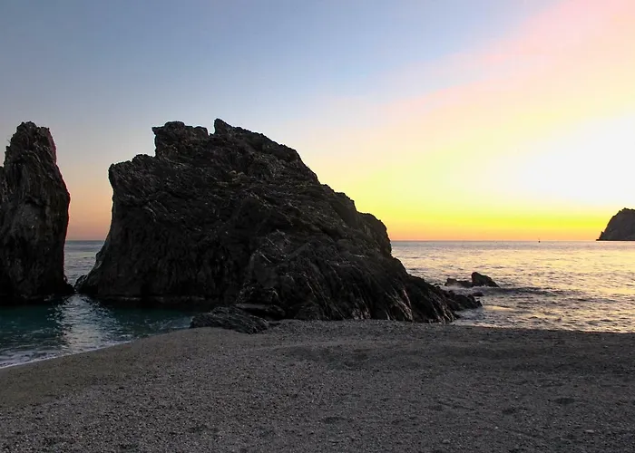 "Home Away From Home" Monterosso al Mare