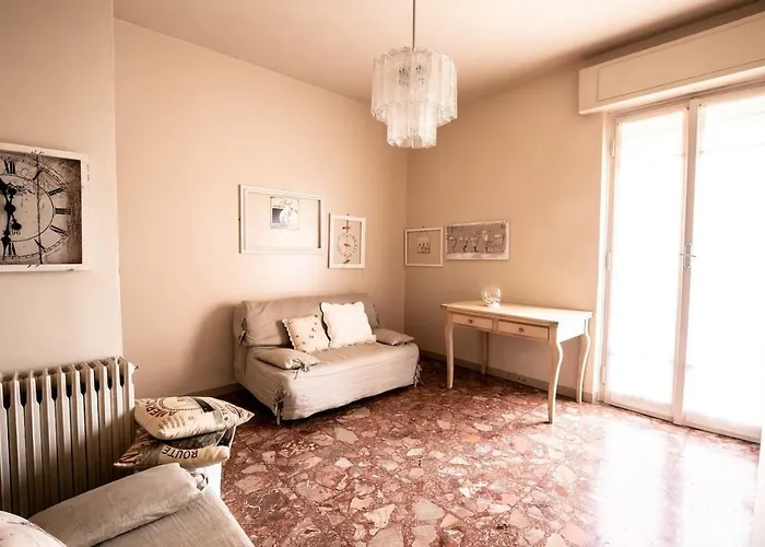 Appartamento In Centro A Loano acceptant les animaux